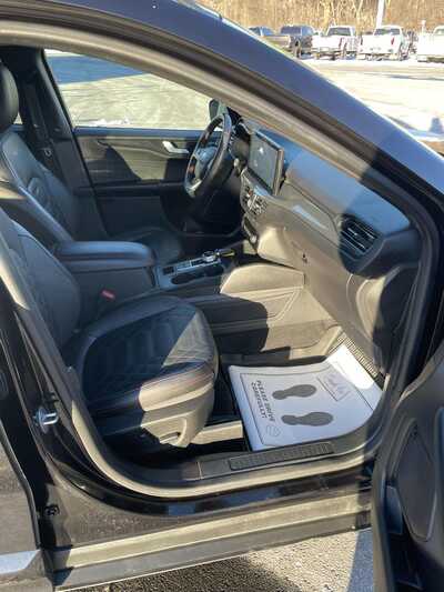 2023 Ford Escape, $21000.00. Photo 12