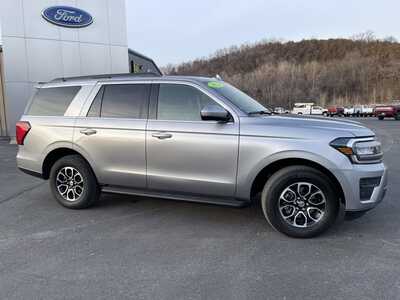 2024 Ford Expedition, $46999.00. Photo 2