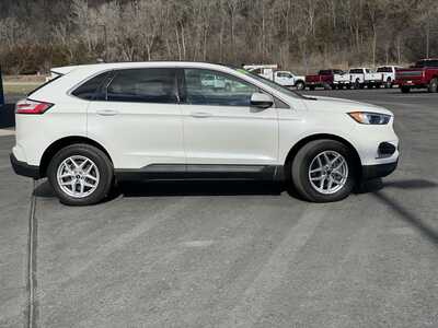 2022 Ford Edge, $25799.00. Photo 2