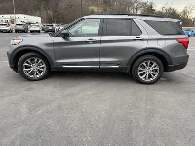 2023 Ford Explorer, $31599.00. Photo 6