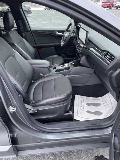 2023 Ford Escape, $25999.00. Photo 12