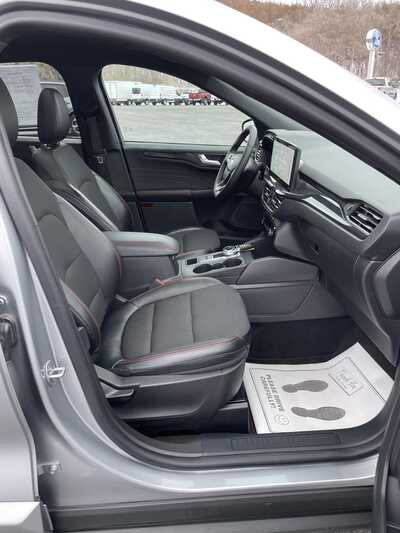 2023 Ford Escape, $26995.00. Photo 12