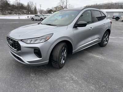 2023 Ford Escape, $26995.00. Photo 5