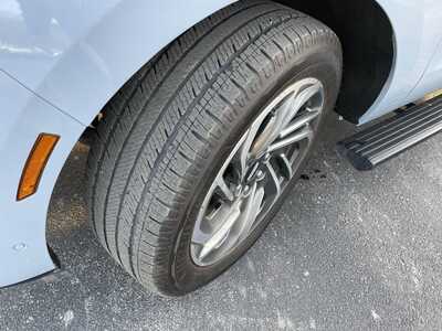 2025 Lincoln Navigator, $93000.00. Photo 10