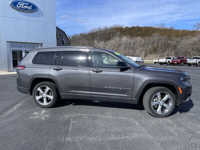 2021 Jeep Grand Cherokee L, $25999.00. Photo 2