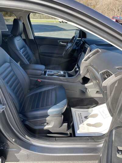 2023 Ford Edge, $26399.00. Photo 12