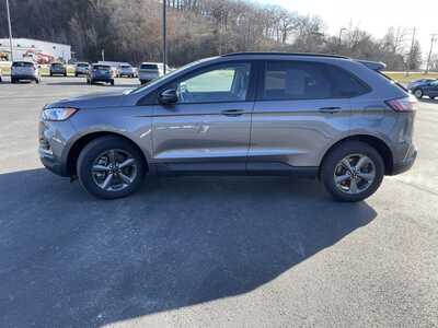 2023 Ford Edge, $26399.00. Photo 6