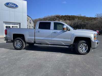 2019 Chevrolet 3500 Crew Cab, $38799.00. Photo 2