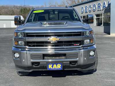 2019 Chevrolet 3500 Crew Cab, $38799.00. Photo 4