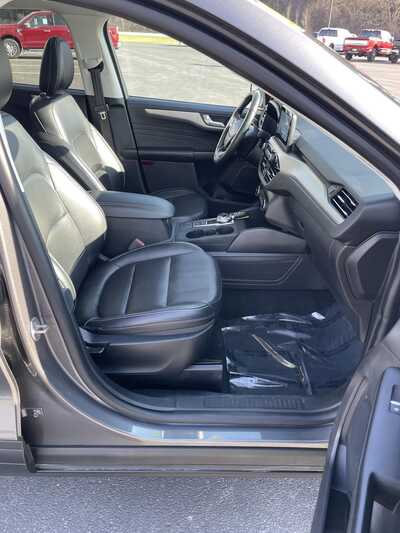 2021 Ford Escape, $18000.00. Photo 12