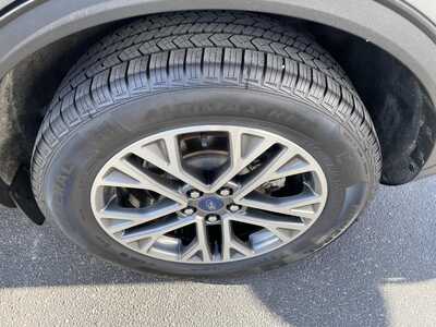 2021 Ford Escape, $18000.00. Photo 9