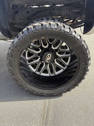 2011 Chevrolet 3500 Crew Cab, $35899.00. Photo 9