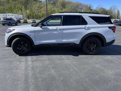 2026 Ford Explorer, $57781.00. Photo 6