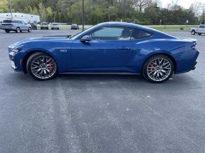 2024 Ford Mustang, $46000.00. Photo 6