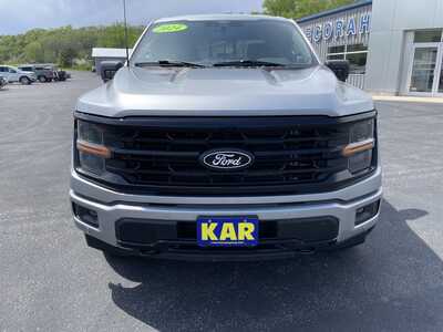 2024 Ford F150 Crew Cab, $38000.00. Photo 4