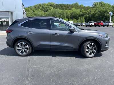 2023 Ford Escape, $30000.00. Photo 2