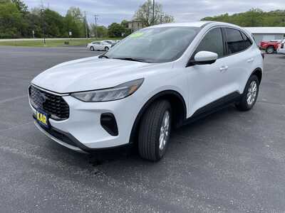 2023 Ford Escape, $27599.00. Photo 5