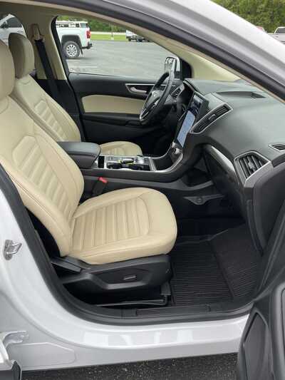2023 Ford Edge, $31599.00. Photo 12