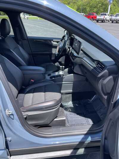 2024 Ford Escape, $27000.00. Photo 9