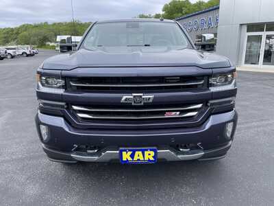2018 Chevrolet 1500 Crew Cab, $21699.00. Photo 4