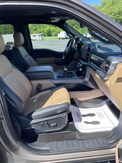 2022 Ford F150 Crew Cab, $43599.00. Photo 12