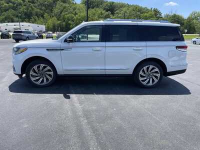 2022 Lincoln Navigator, $55799.00. Photo 6