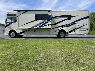 2022 Thor Motor Coach, $95000.00. Photo 5