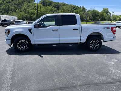 2023 Ford F150 Crew Cab, $38000.00. Photo 6