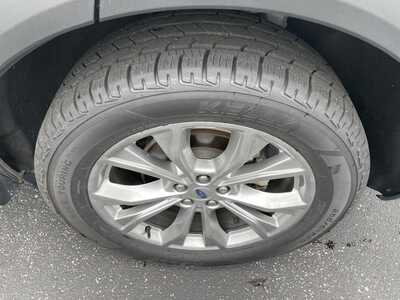 2024 Ford Explorer, $34199.00. Photo 9