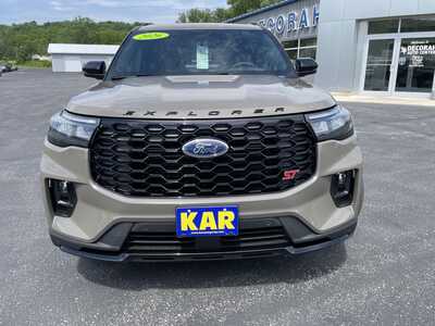 2026 Ford Explorer, $60675.00. Photo 4