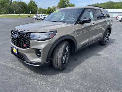 2026 Ford Explorer, $60675.00. Photo 5