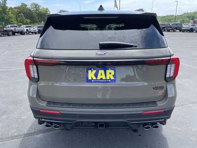 2026 Ford Explorer, $60675.00. Photo 8