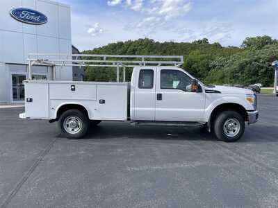2016 Ford F350 Ext Cab, $19499.00. Photo 2