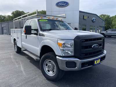 2016 Ford F350 Ext Cab, $19499.00. Photo 3