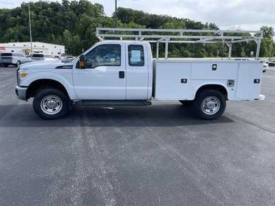 2016 Ford F350 Ext Cab, $19499.00. Photo 6