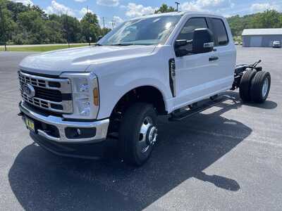 2026 Ford F350 Ext Cab, $61895.00. Photo 5