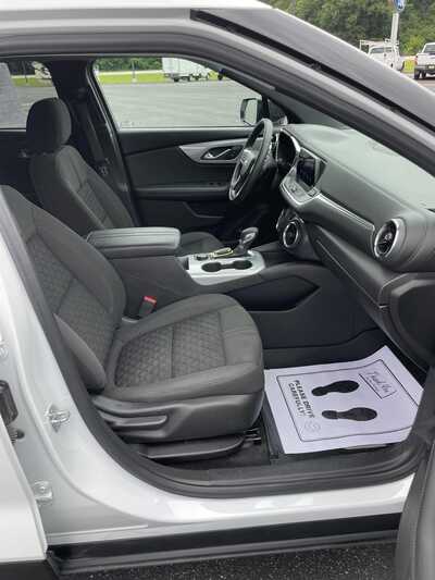 2022 Chevrolet Blazer, $24899.00. Photo 12