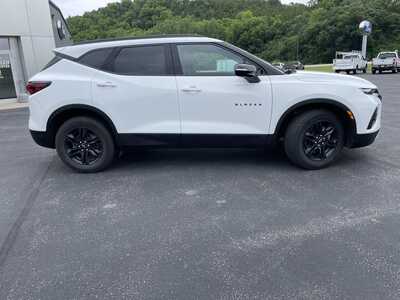2022 Chevrolet Blazer, $24899.00. Photo 2