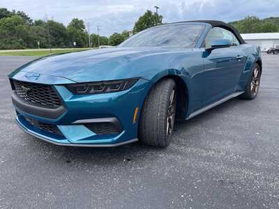 2026 Ford Mustang, $45425.00. Photo 5