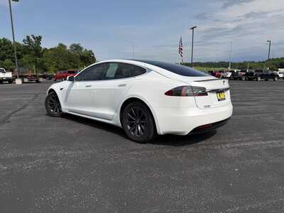 2019 Tesla Model S, $27000.00. Photo 8