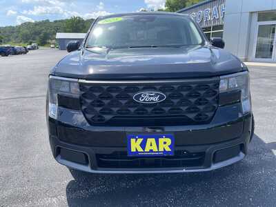 2025 Ford Maverick, $34599.00. Photo 4
