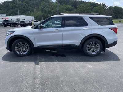 2026 Ford Explorer, $43599.00. Photo 6