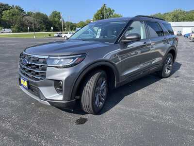2026 Ford Explorer, $46800.00. Photo 5