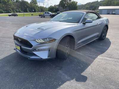 2020 Ford Mustang, $18000.00. Photo 5