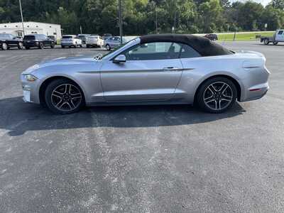 2020 Ford Mustang, $18000.00. Photo 6