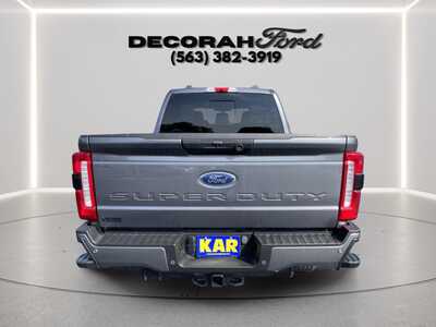 2023 Ford F250 Crew Cab, $43000.00. Photo 6