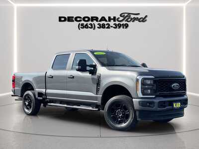 2023 Ford F250 Crew Cab, $43000.00. Photo 9