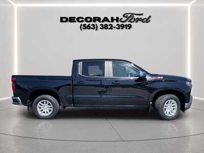 2021 Chevrolet 1500 Crew Cab, $27899. Photo 8