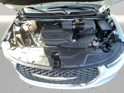 2024 Chrysler Pacifica, $22699. Photo 10