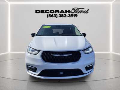 2024 Chrysler Pacifica, $22699. Photo 2